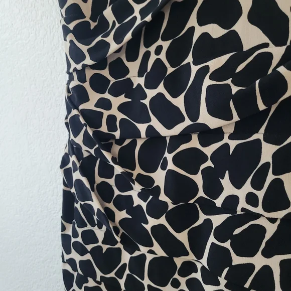 Enfocus Studio Black and Cream Sleeveless Bodycon Ruched Dress Size 4 EUC - Picture 4 of 8